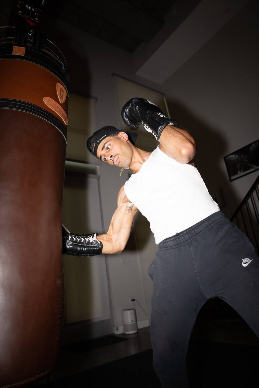 Romie boxing technique